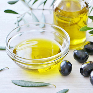 おすすめ!オリーブオイル|実は高カロリー?注意点や健康効果も徹底検証