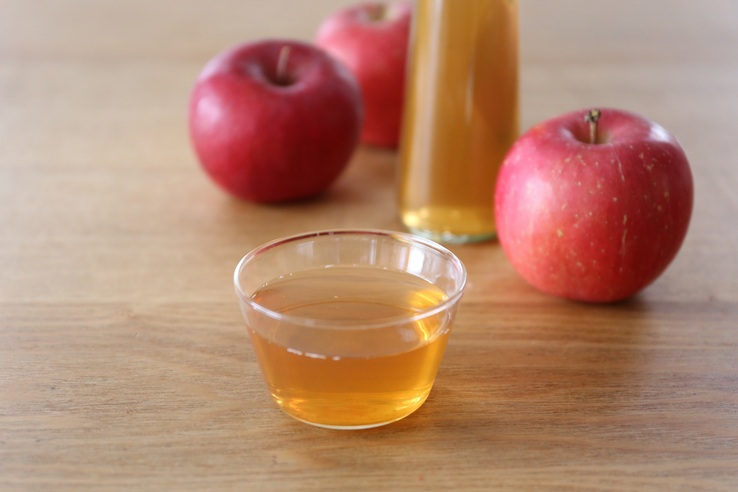 リンゴ酢は血糖値を下げる ダイエット効果も 飲み方やレシピご紹介 Well Being かわしま屋のwebメディア